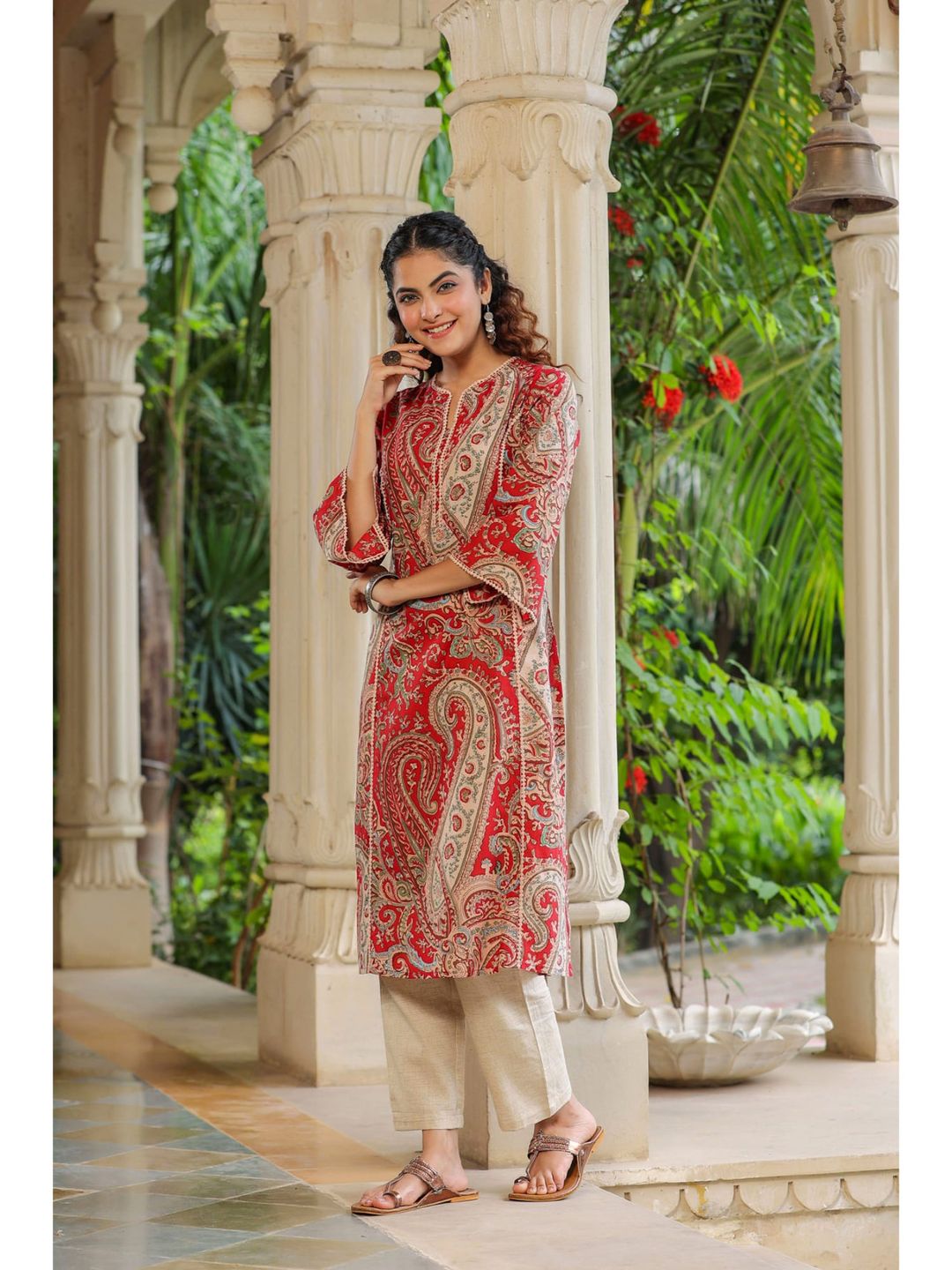 Red Paisley Print Straight Kurti 3 Red Paisley Print Straight Kurti - Image 3
