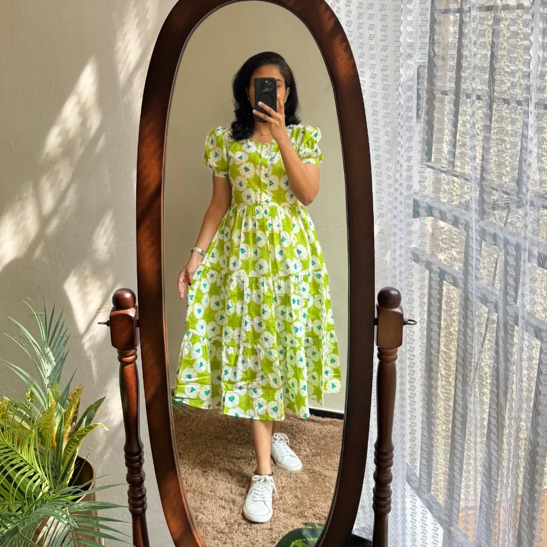 Lime Meadow Tiered Midi Dress 2 Lime Meadow Tiered Midi Dress - Image 2