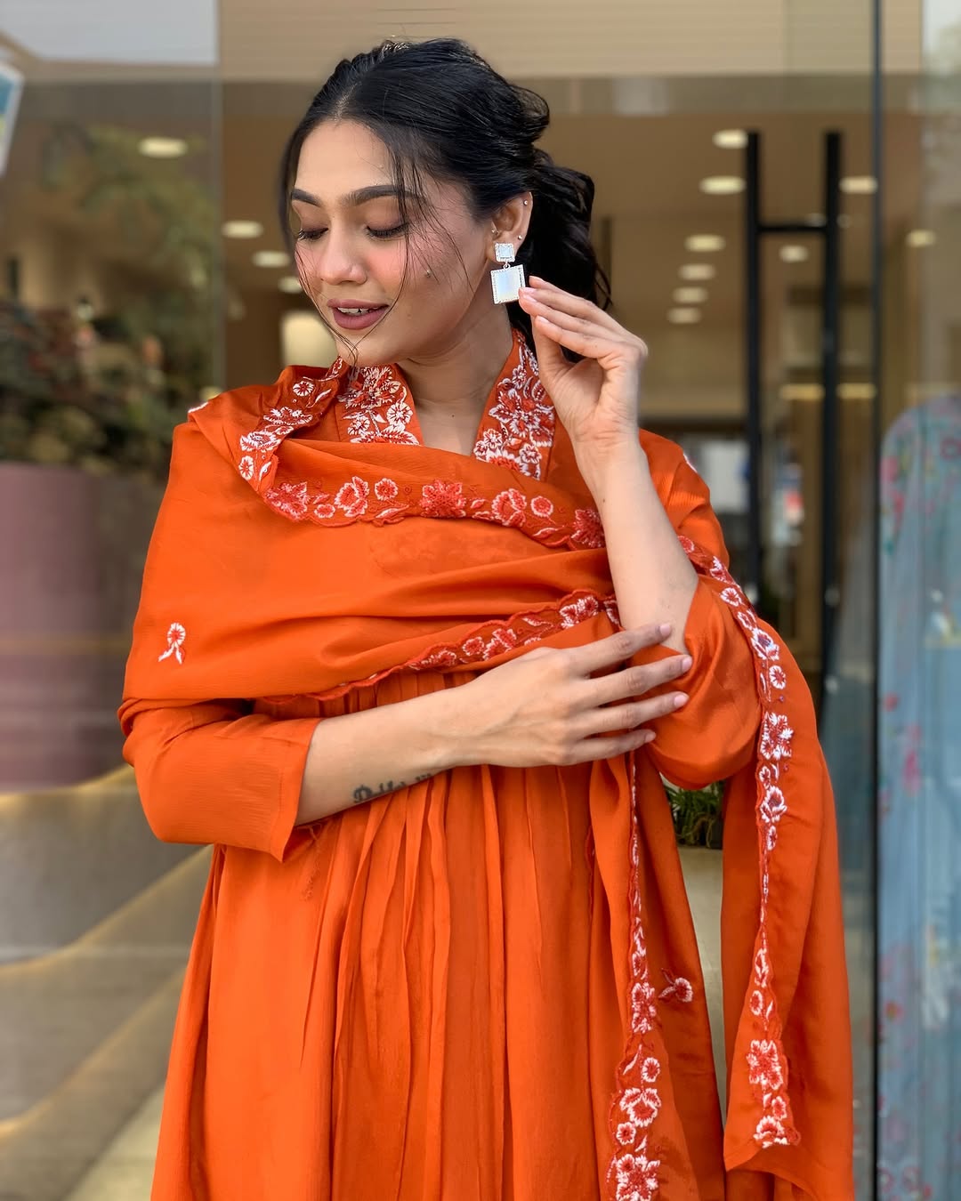 Zariya Saffron Bloom Festive Anarkali Set with Dupatta 10 Zariya Saffron Bloom Festive Anarkali Set with Dupatta - Image 10